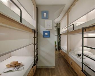 Quarters Capsule Hostel - Singapore - Phòng ngủ
