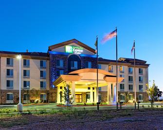 Holiday Inn Express & Suites Fresno Northwest-Herndon - Fresno - Edifício