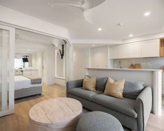 The Isla on Hastings - Noosa Heads - Olohuone