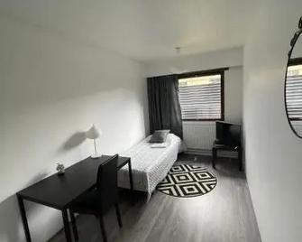 Guest House Julia- Cozy Stay in Kajaani - Kajaani - Bedroom