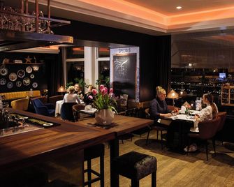 Hotel Café Restaurant De Posthoorn - Dokkum - Bar