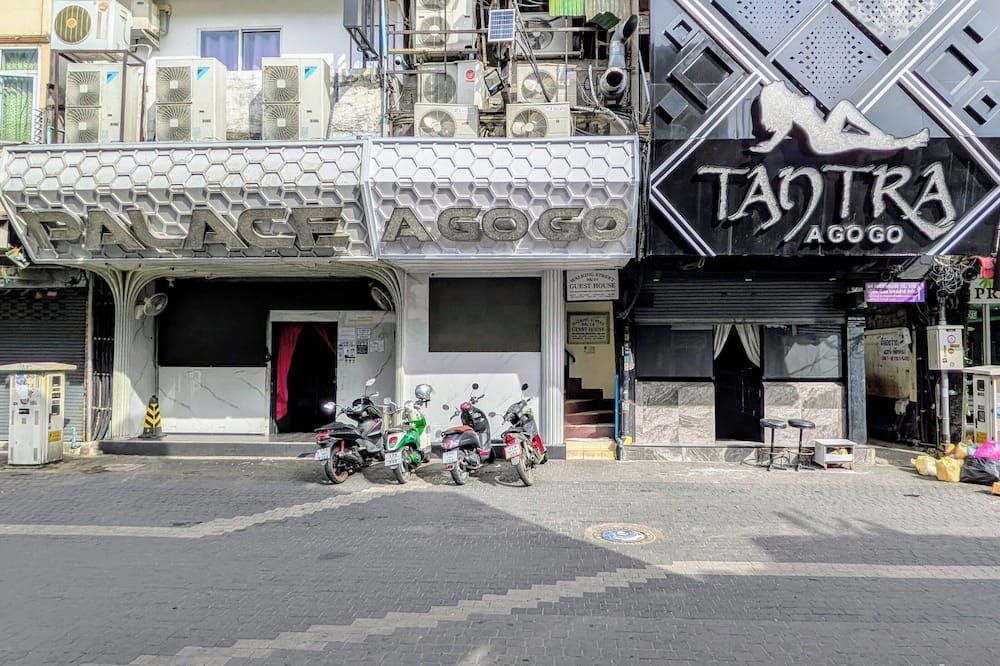 Walking Street Guest House - פאטאיה