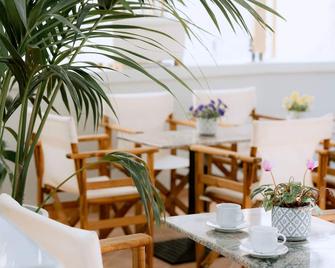 999 豪華酒店 - 納夫普利翁 - 納夫普利翁 - 餐廳