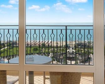 Dit Majestic Beach Resort - Sunny Beach - Balcony