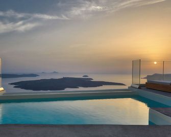Istoria, a Member of Design Hotels - Agios Georgios - Slaapkamer