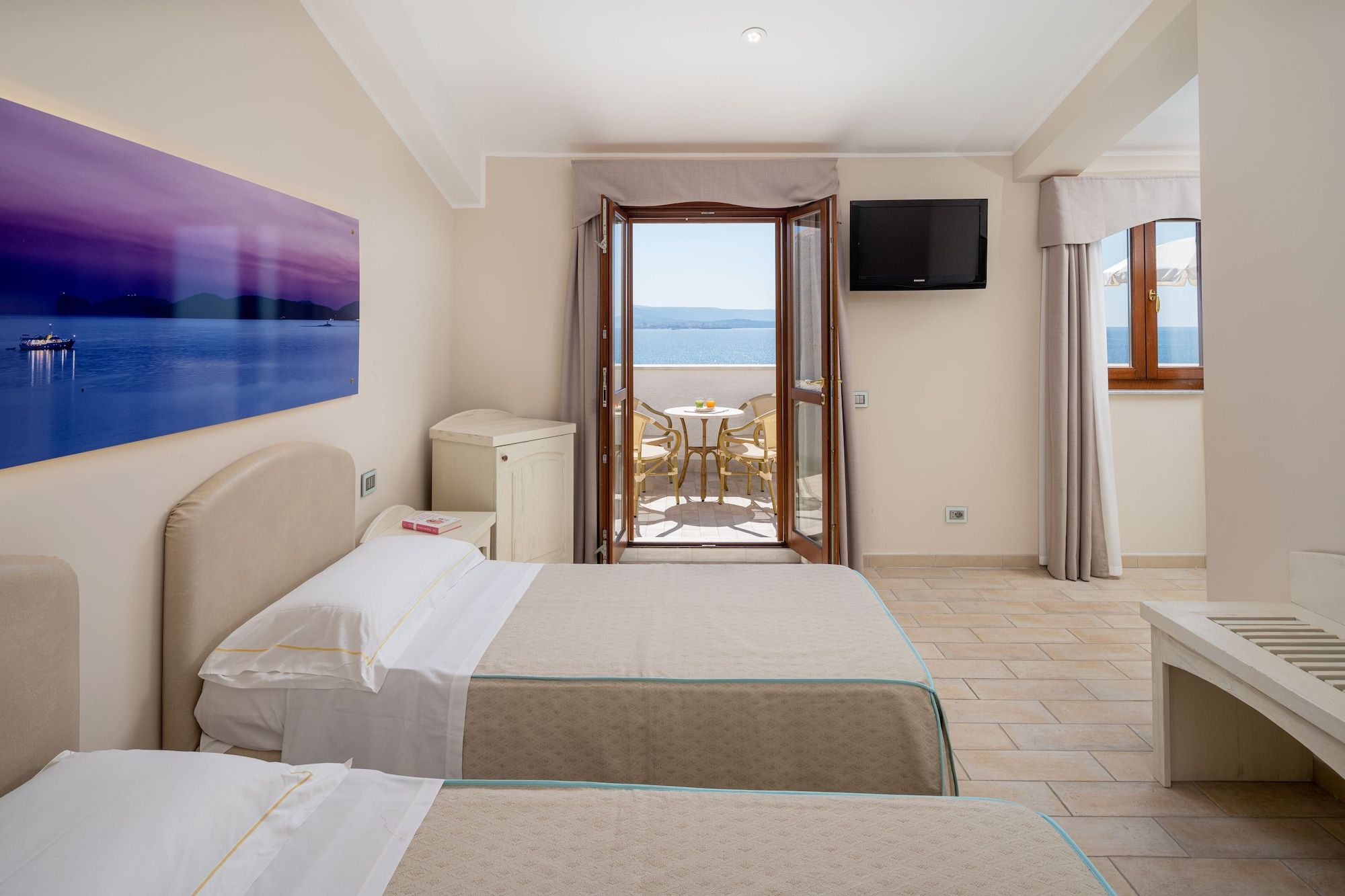 Hotel Punta Negra - אלגרו