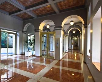 Grand Hôtel City Center At 2 Minutes Walk From The Beach - Nice - Lobi