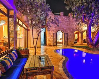 رياض دار إتو - الصويرة - حوض السباحة