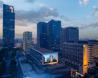 Holiday Inn Express Zhengzhou Zhengdong - Zhengzhou - Gebouw