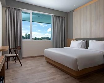 Hotel Santika Bukittinggi - Bukittinggi - Bedroom