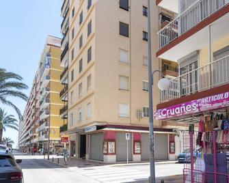 Belgica, Esc-2, 4-8 - Cullera - Building