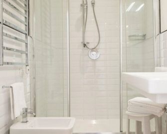 Hotel Prestigio - Milano Marittima - Baño