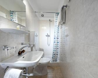 Hotel Atlantico self check-in - Lugano - Bathroom