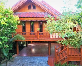 Ruen Tai Boutique - Sakhu