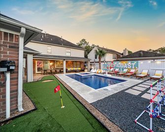 Your Family Relax Getaway - League City