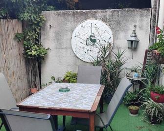 Private suite for 5-6 pepole (01) - Gedera - Patio