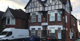 Landguard House Bed Only - Southampton - Edificio