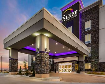 スリープ イン & スイーツ ユーコン オクラホマ シティ - オクラホマシティ - 建物