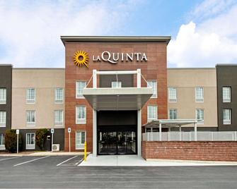 La Quinta Inn & Suites by Wyndham New Cumberland-Harrisburg - New Cumberland - Edificio