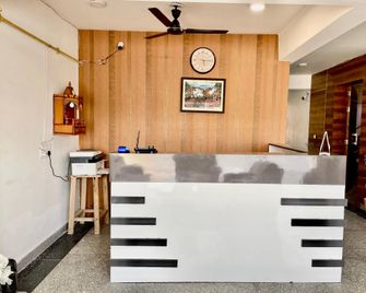 The Grand Suites - 122 - Ghaziabad - Rezeption
