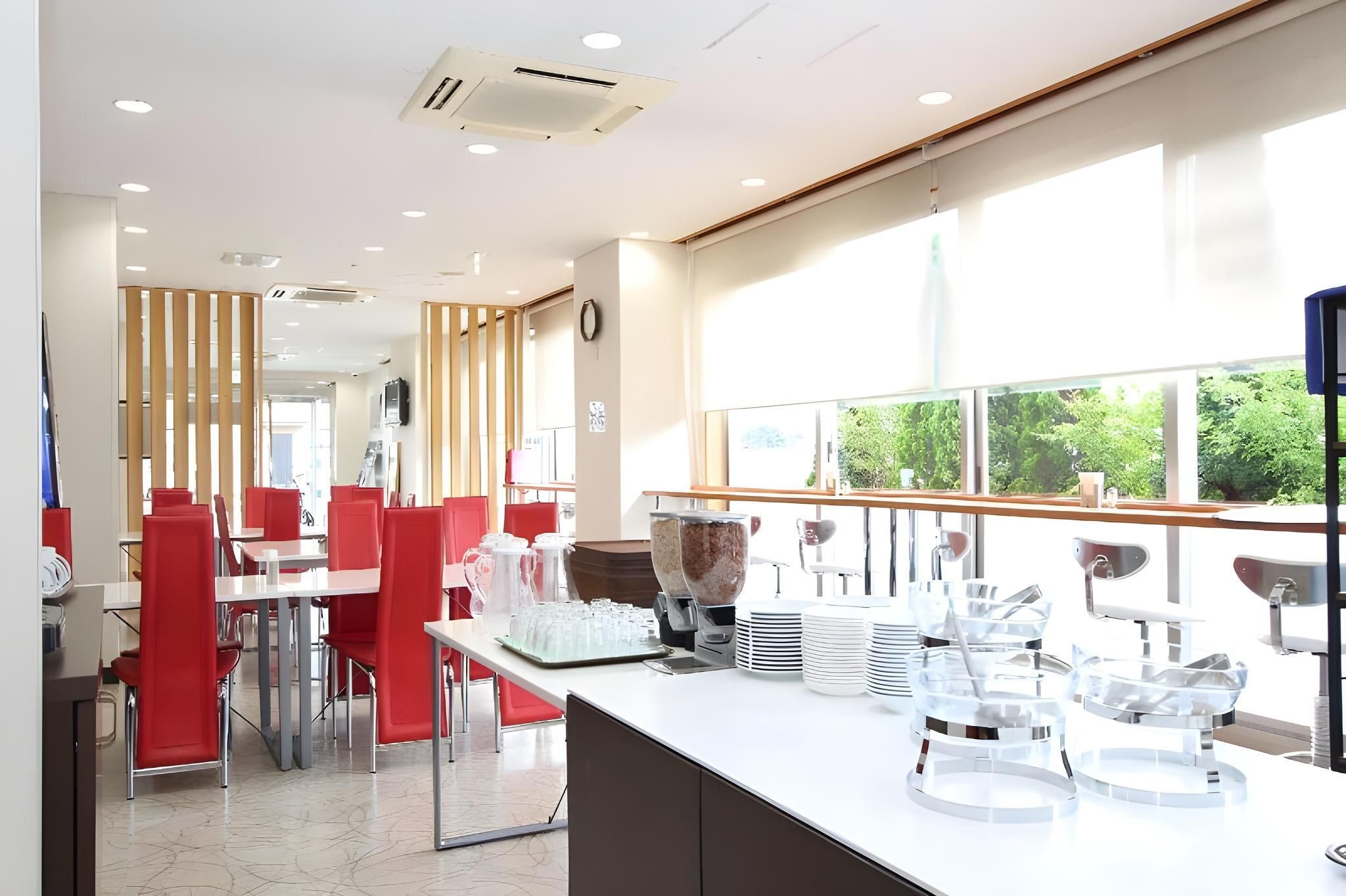 سمايل هوتل ساكورامبو هيجاشين