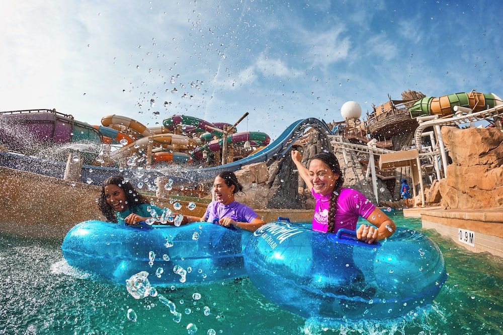 Yas Plaza Mangroves - Abu Dhabi