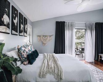 Palm House by Coast Hosting - Terrigal - Sovrum