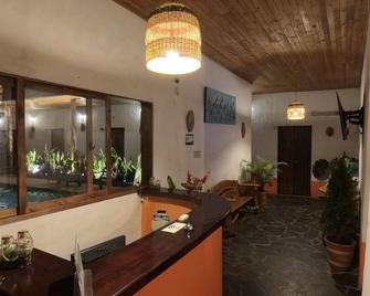 Hotel Alcázar Real - Utica - Recepción