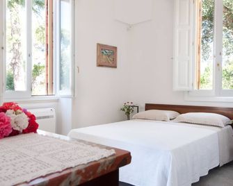 Comfort Double Room, Private Bathroom With Shower Farmhouse Villa Coluccia - Martano - Habitación