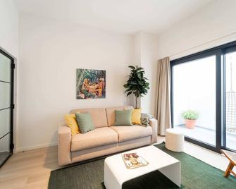 Spacious 3-Bedroom Home in Berchem -Sleeps 8! - Antwerpen - Vardagsrum