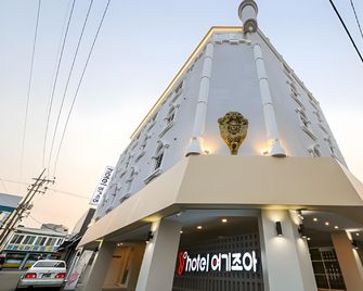 Hotel Yeogijoa - Gwangju - Building