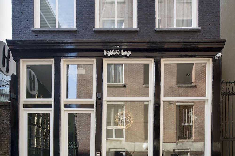 ذا هايلاند هاوس
