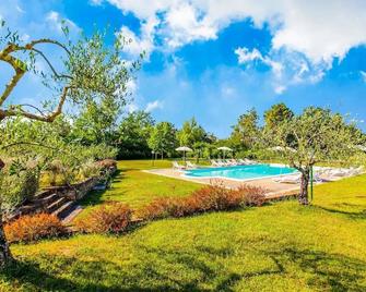 Quaint Farmhouse in Capannoli With Swimming Pool - Terricciola - Piscine
