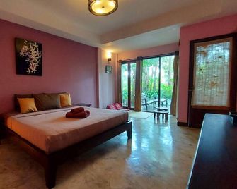 River Coco Resort - Samut Songkhram - Slaapkamer