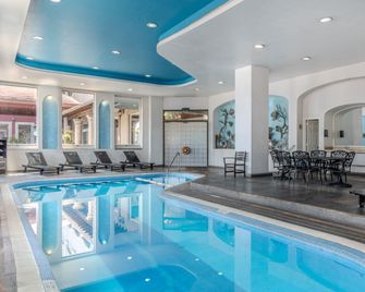 Ramada by Wyndham Cdmx Perinorte - Tlalnepantla - Bazén