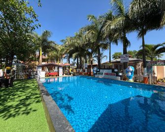 Green Paradise Trimbak - Trimbak - Pool