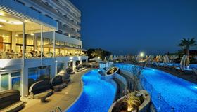 Melissi Beach Hotel & Spa - Agia Napa - Zwembad