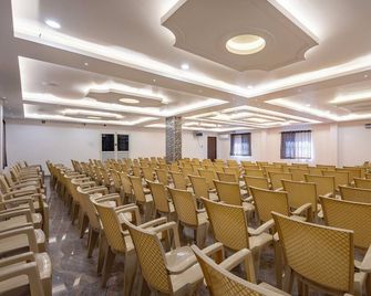 Cannan Residency Pondicherry - Purnankuppam - Sala de reuniones
