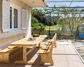 Apartment Marko - Brsečine - Patio