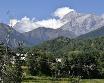 Aotel by Clarks Inn Palampur - Pālampur - Ресторан