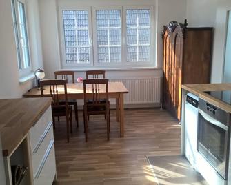 Rosenappartement-Deutschkreutz - Deutschkreutz - Dining room