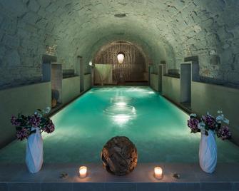 B2 Hotel Zürich - ציריך - חדר שינה