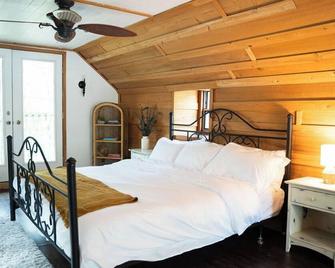 Green House Under the Oaks Near Weeki Wachee Springs & Cabot Farms Golf Course - Brooksville - Slaapkamer