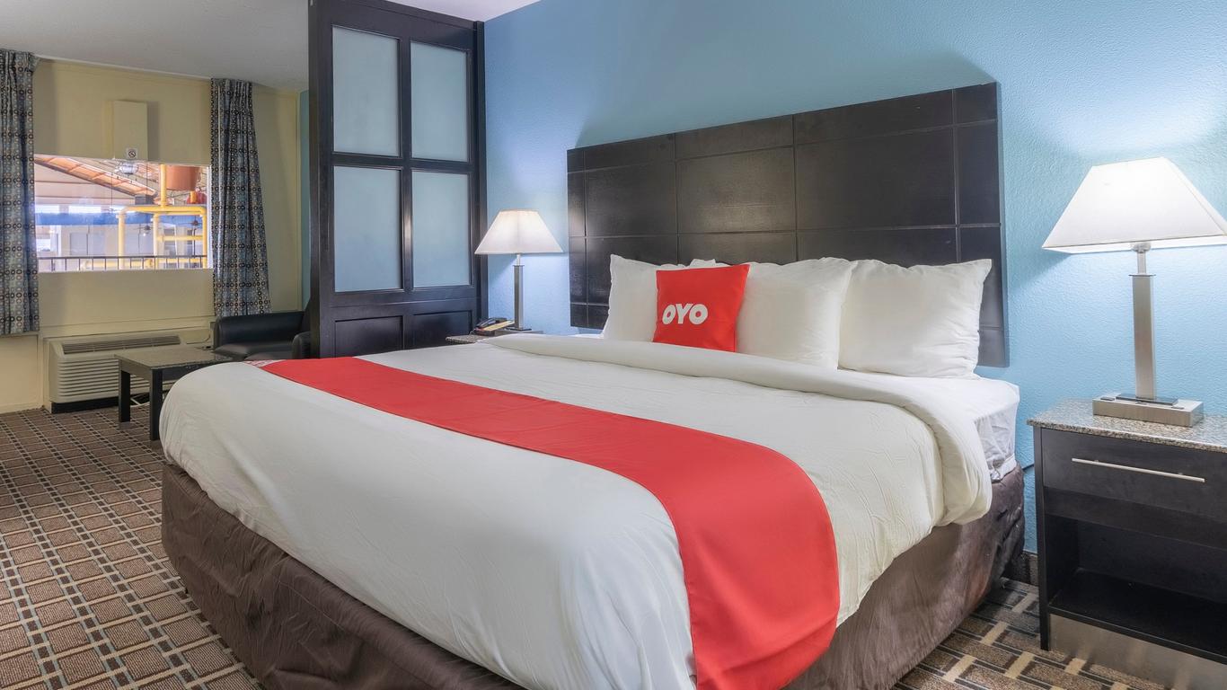 OYO Hotel Knoxville Tn Cedar Bluff I-40