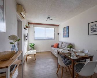 Encantador Apto con Vista al Mar en Ciudad Vieja - Montevideo - Comedor