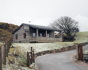 Gorgeous Cabin In Durness Scottish Highland 3 Minutes walk from Beach - 더니스 - 건물
