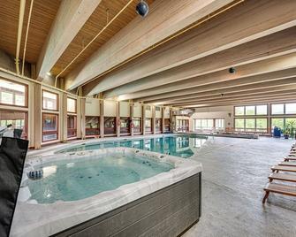 Resort-Style Amenities at Home Near Campton Mtn! - Campton - Piscina