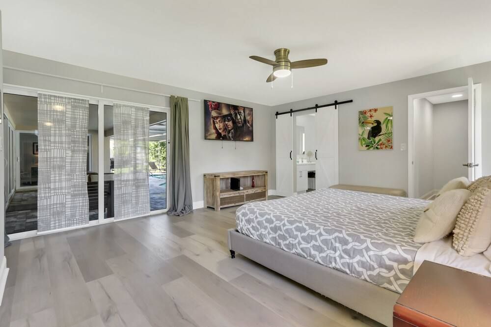 Watersedge: Lakefront -Saltwater Pool-Gameroom - Weston - Schlafzimmer