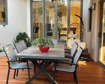 Yarra Valley Serenity House in Golf Course Resort - Wonga Park - Patio