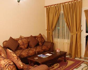 Al Ahmadi Plaza Resort - Yanbu - Sala de estar